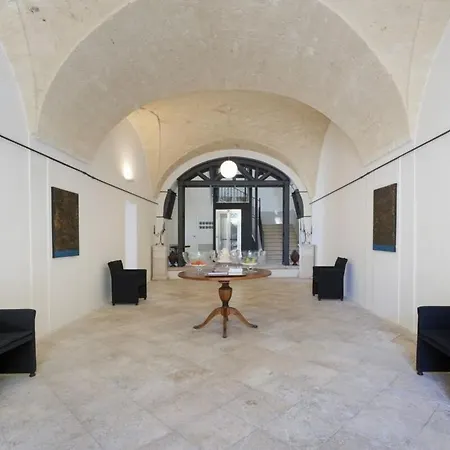 Palazzo Della Tore 001-elegant Historic Escape * Torre A Mare