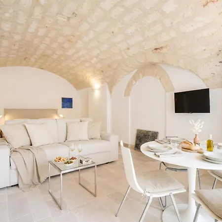 Apartmán Palazzo Della Tore 001-elegant Historic Escape *