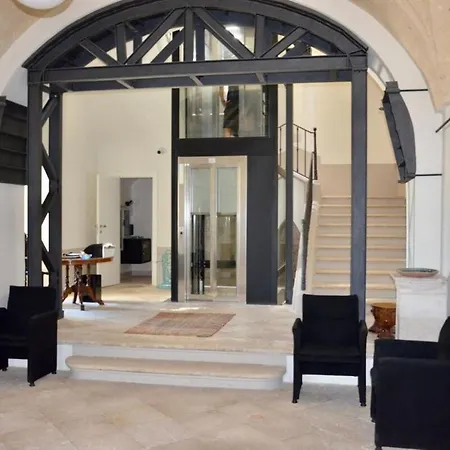 Palazzo Della Tore 001-elegant Historic Escape Appartement Torre A Mare