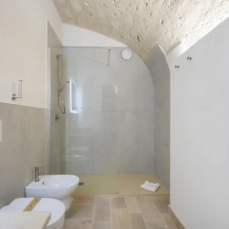 Palazzo Della Tore 001-elegant Historic Escape Torre A Mare