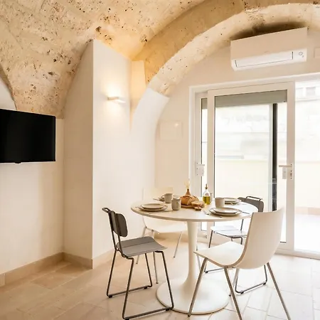 Palazzo Della Tore 001-elegant Historic Escape * טורה א מארה